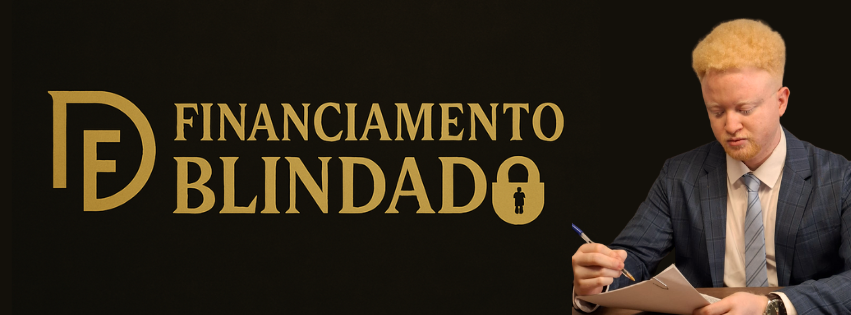 Advogado examinando documentos